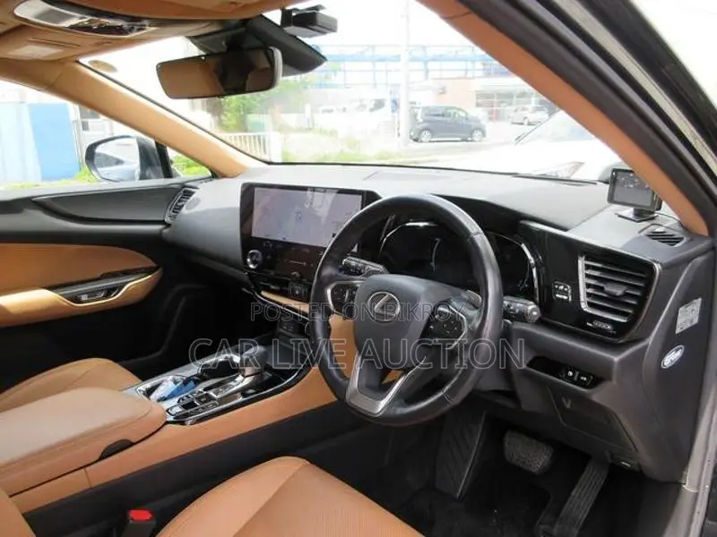 Lexus NX Hybrid l version H+ 2021