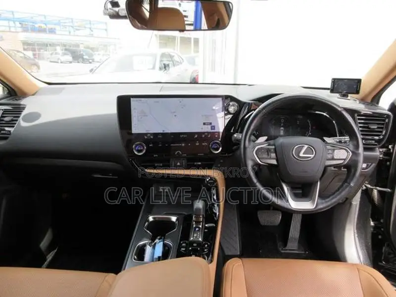 Lexus NX Hybrid l version H+ 2021