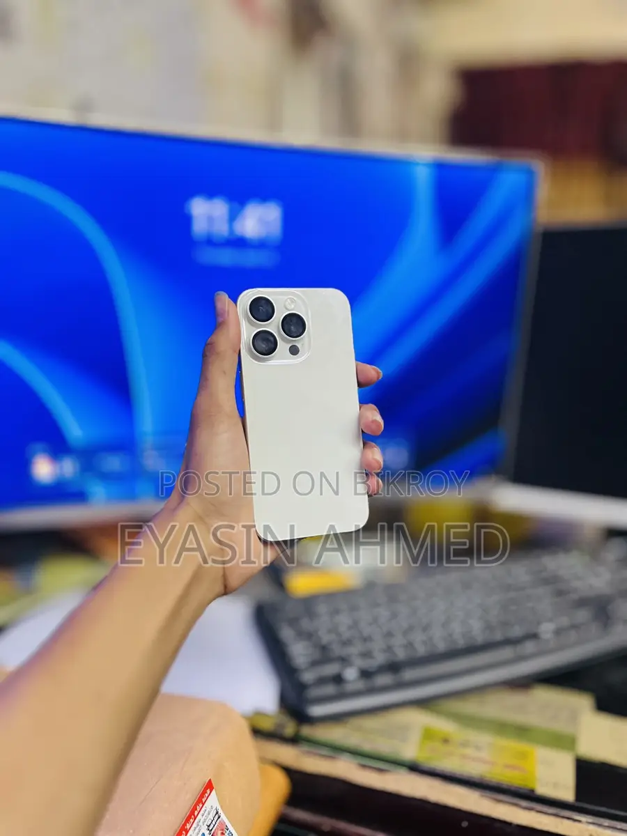 Apple iPhone 15 Pro (Used)