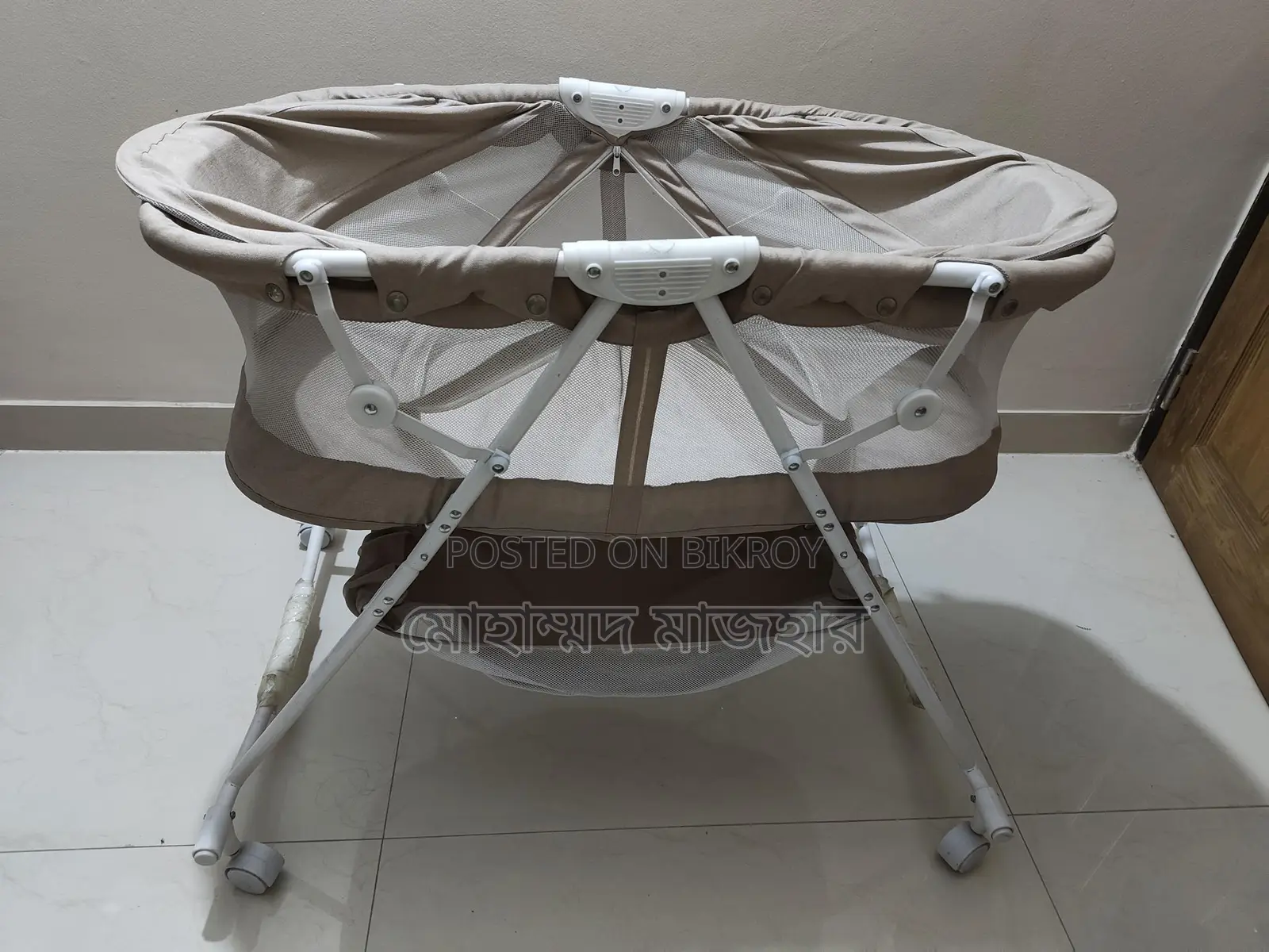 বেবি বা সিনেট বিক্রির জন্য