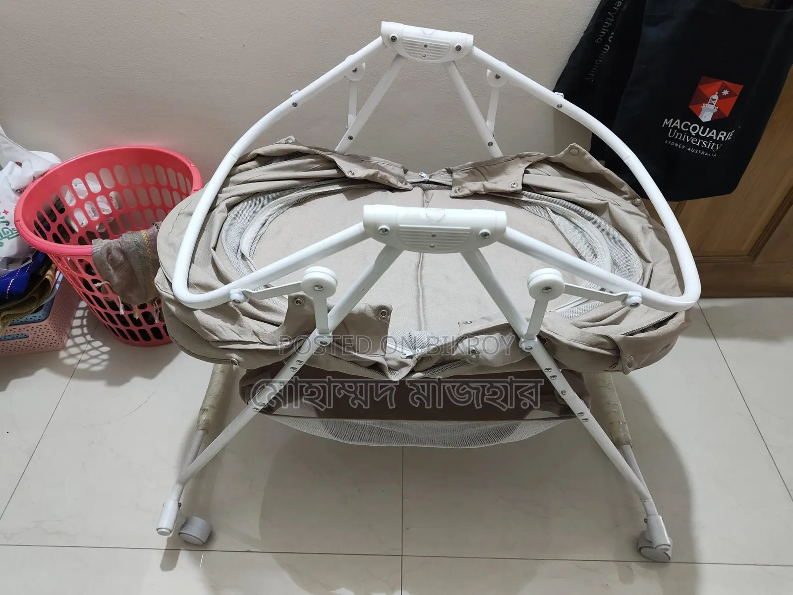 বেবি বা সিনেট বিক্রির জন্য