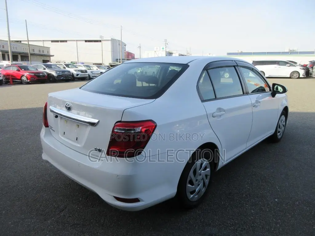 Toyota Axio EX 2021