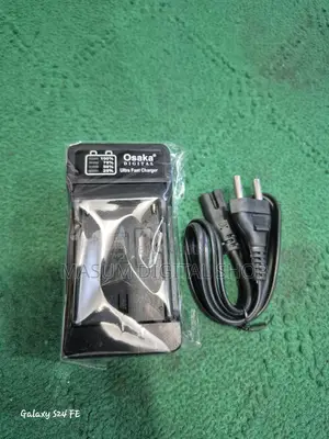 OSAKA LED BATTERY CHARGER
