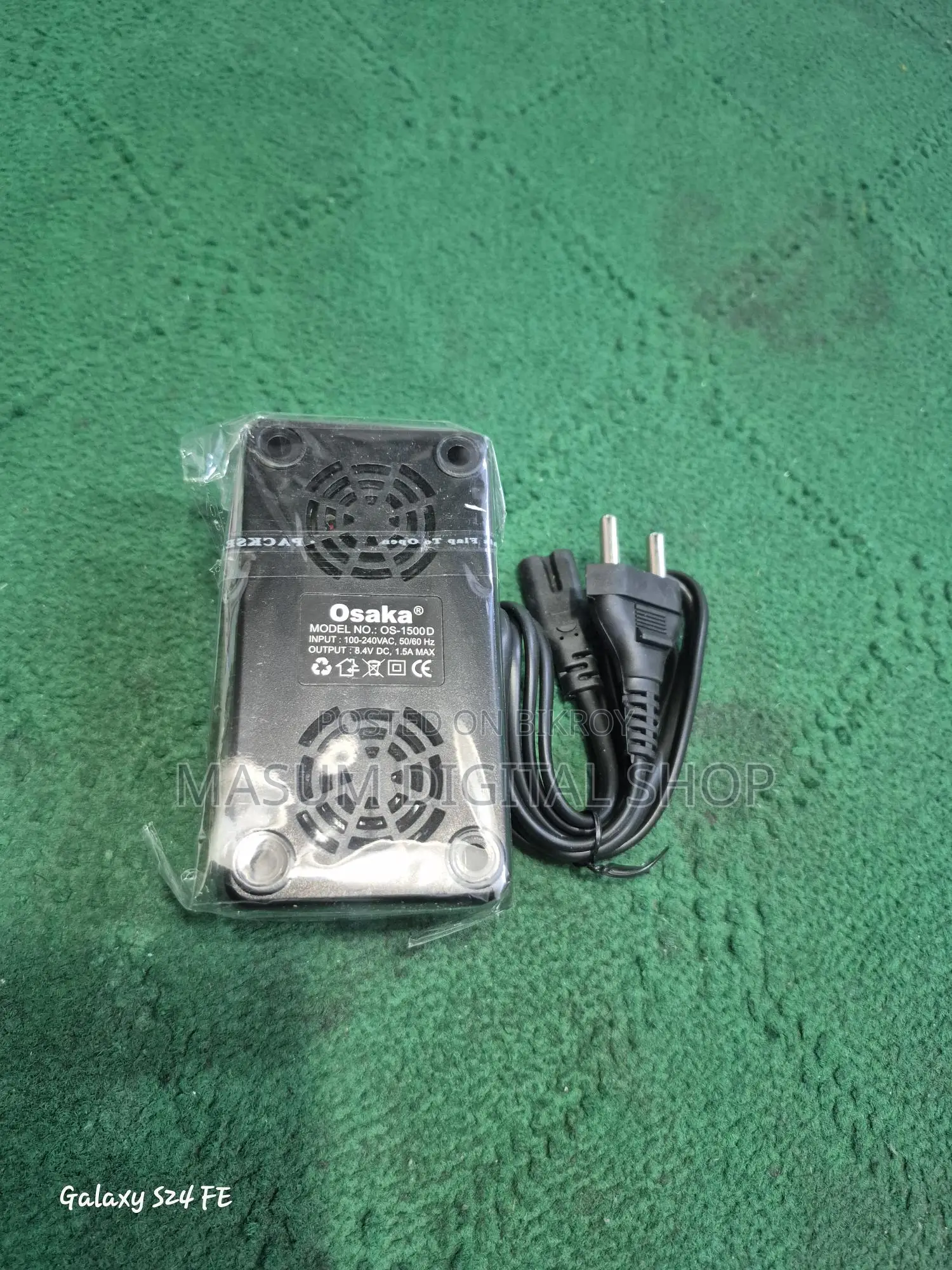 OSAKA LED BATTERY CHARGER