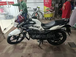 হিরো হাংক ২০১৬ সাদা