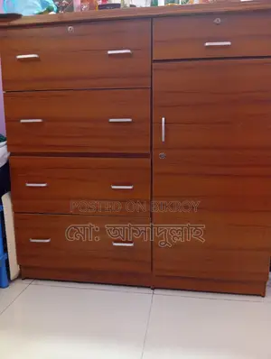 I want to sell a used wardrobe
