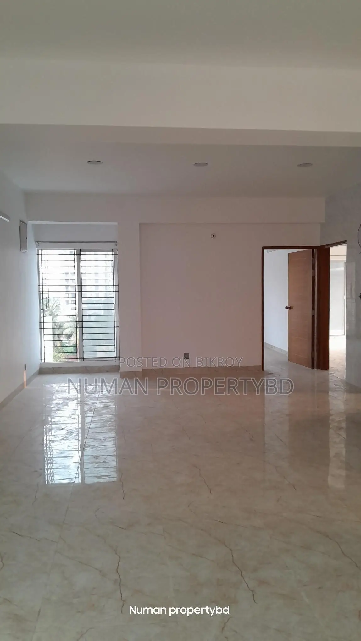2200 sq ft 4-bedroom New Luxury Semi Furnished Flat Rent