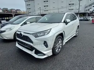 Toyota RAV4 G-Z Pearl 4.5 Point 2022