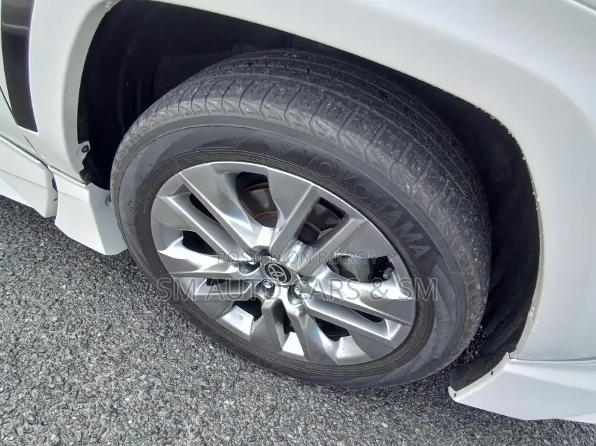 Toyota RAV4 G-Z Pearl 4.5 Point 2022