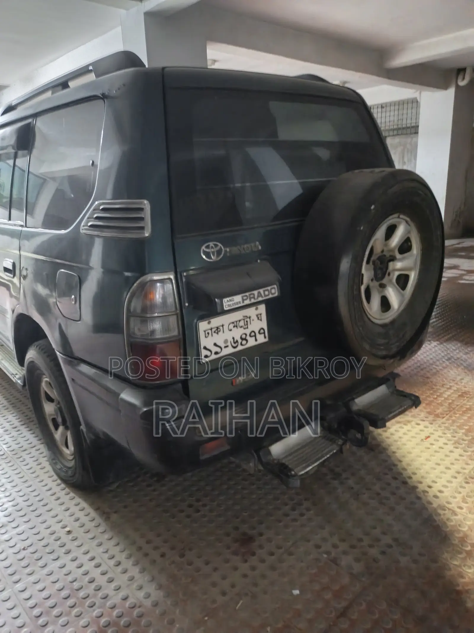 টয়োটা প্রাডো ২০০৪ গ্রে