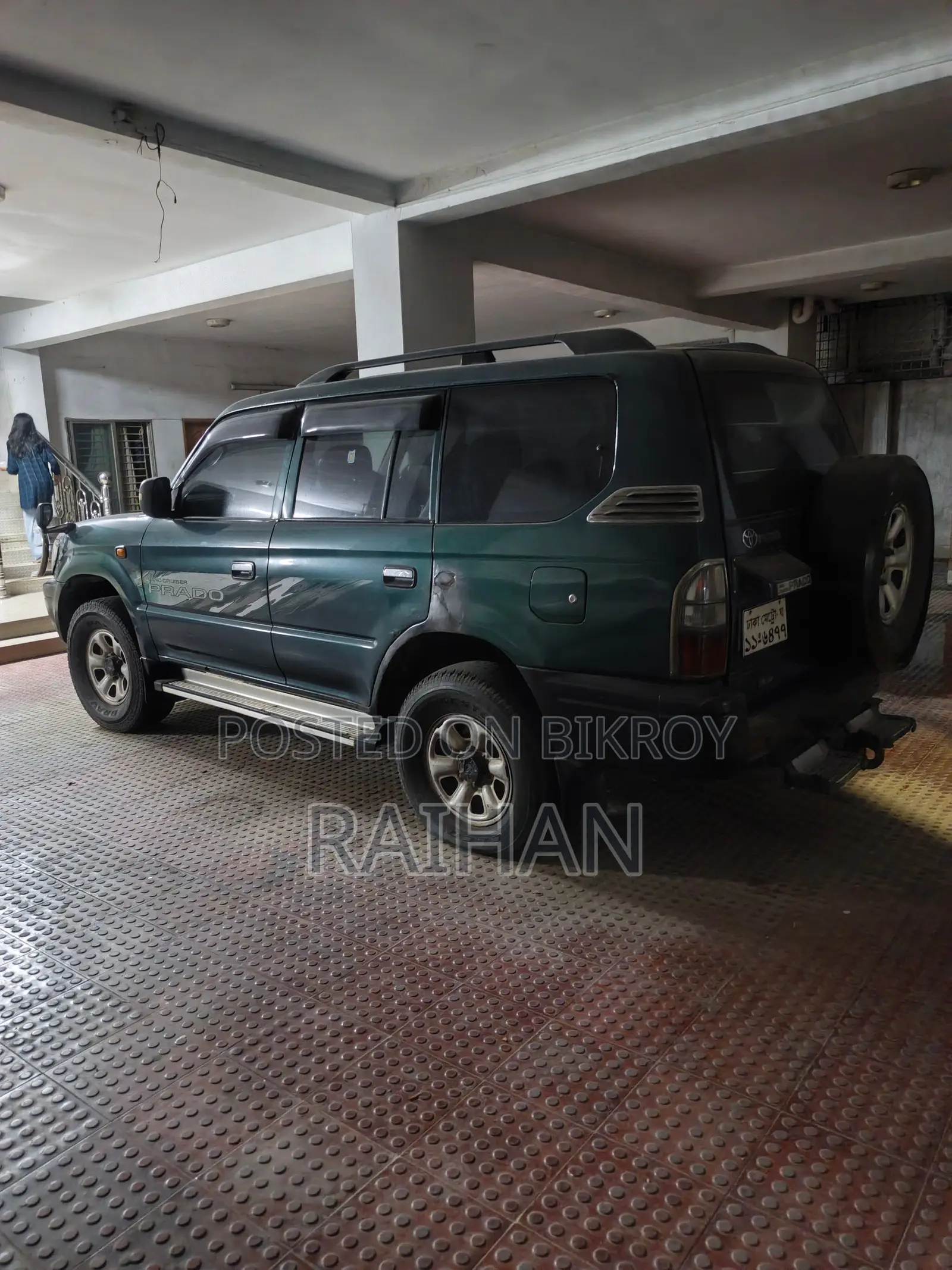 টয়োটা প্রাডো ২০০৪ গ্রে