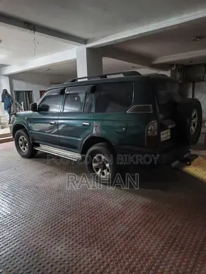 টয়োটা প্রাডো ২০০৪ গ্রে