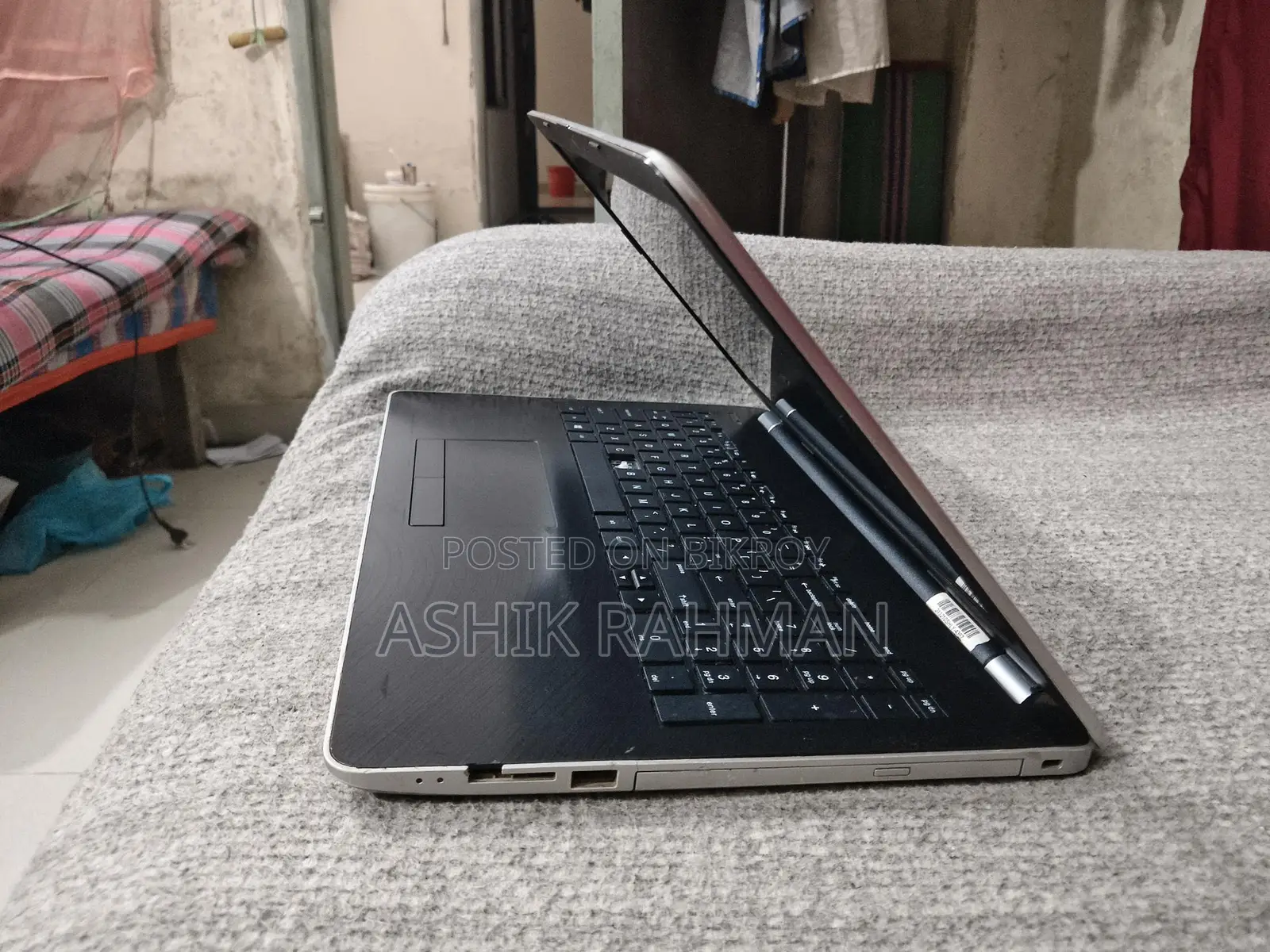 hp laptop i3 7gen