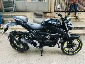 Suzuki Gixxer Naked version V4 2023