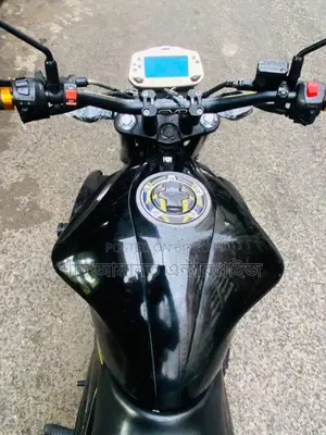 Suzuki Gixxer Naked version V4 2023