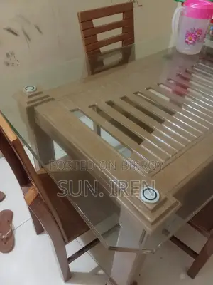 মালোশিয়ান কাঠের ডাইনিং টেবিল এবং চেয়ার