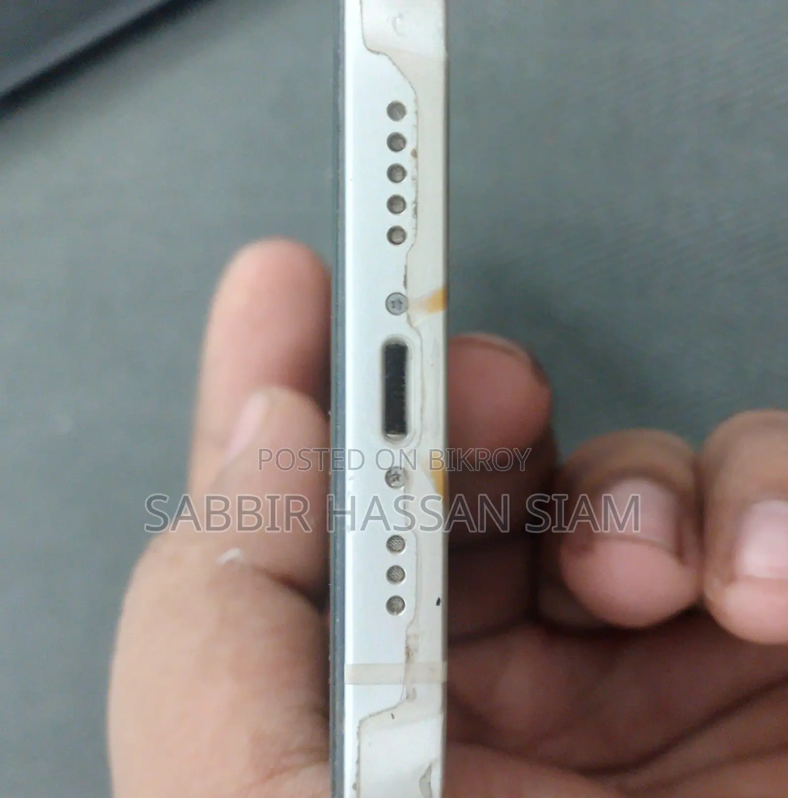 Apple iPhone 13 (Used)