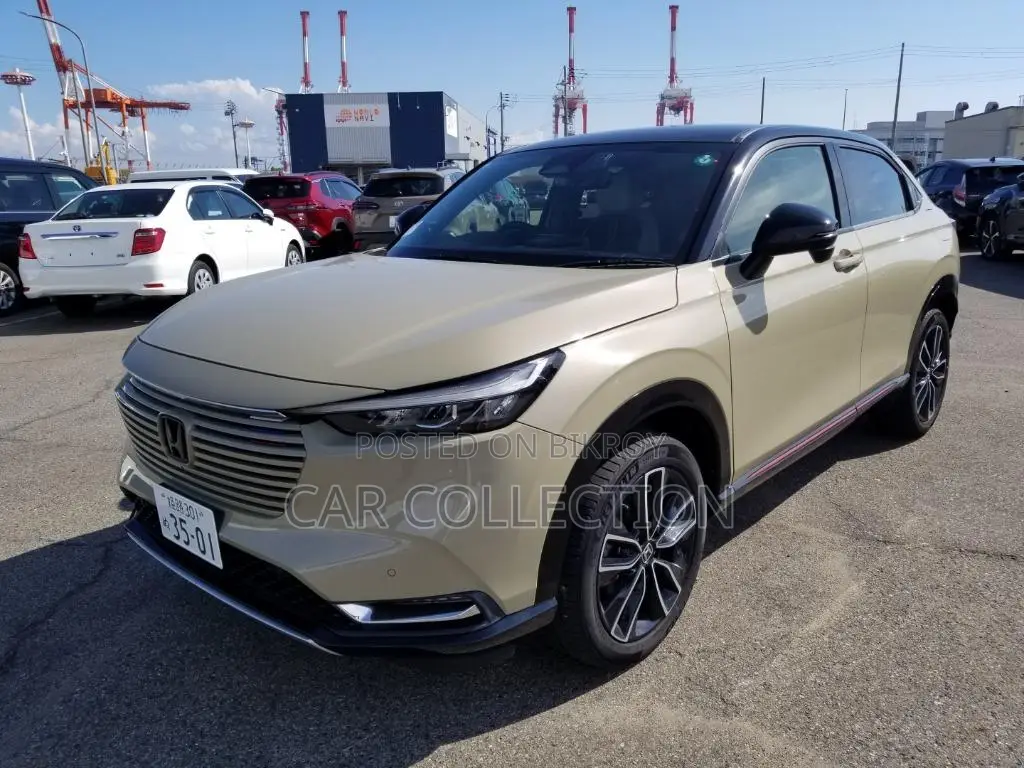 Honda Vezel E PLAY,BEIGE COLOR 2021