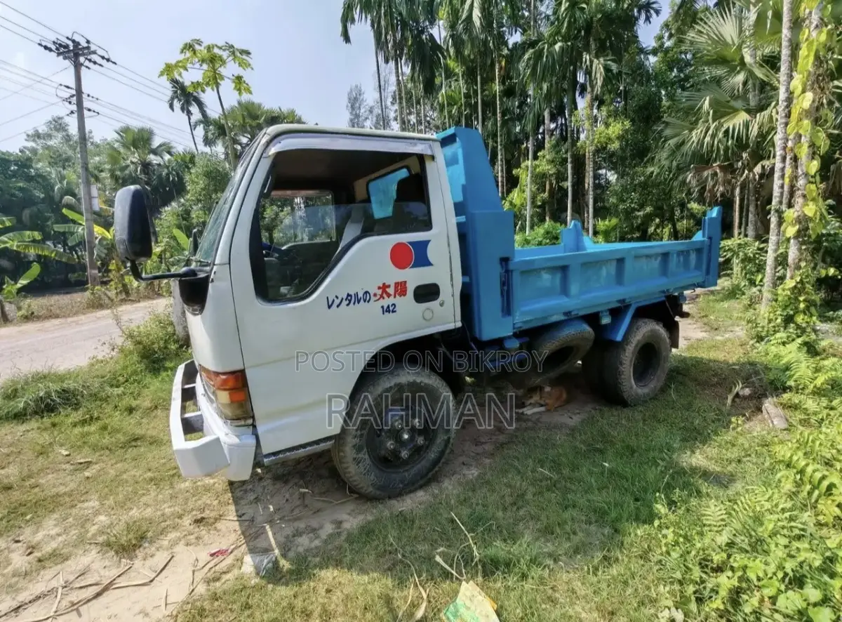 Isuzu Dump . 1996