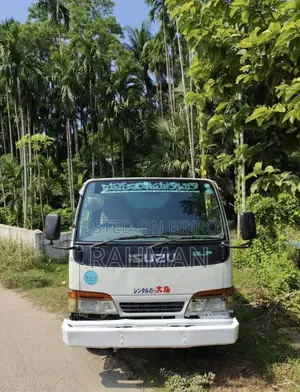 Isuzu Dump . 1996