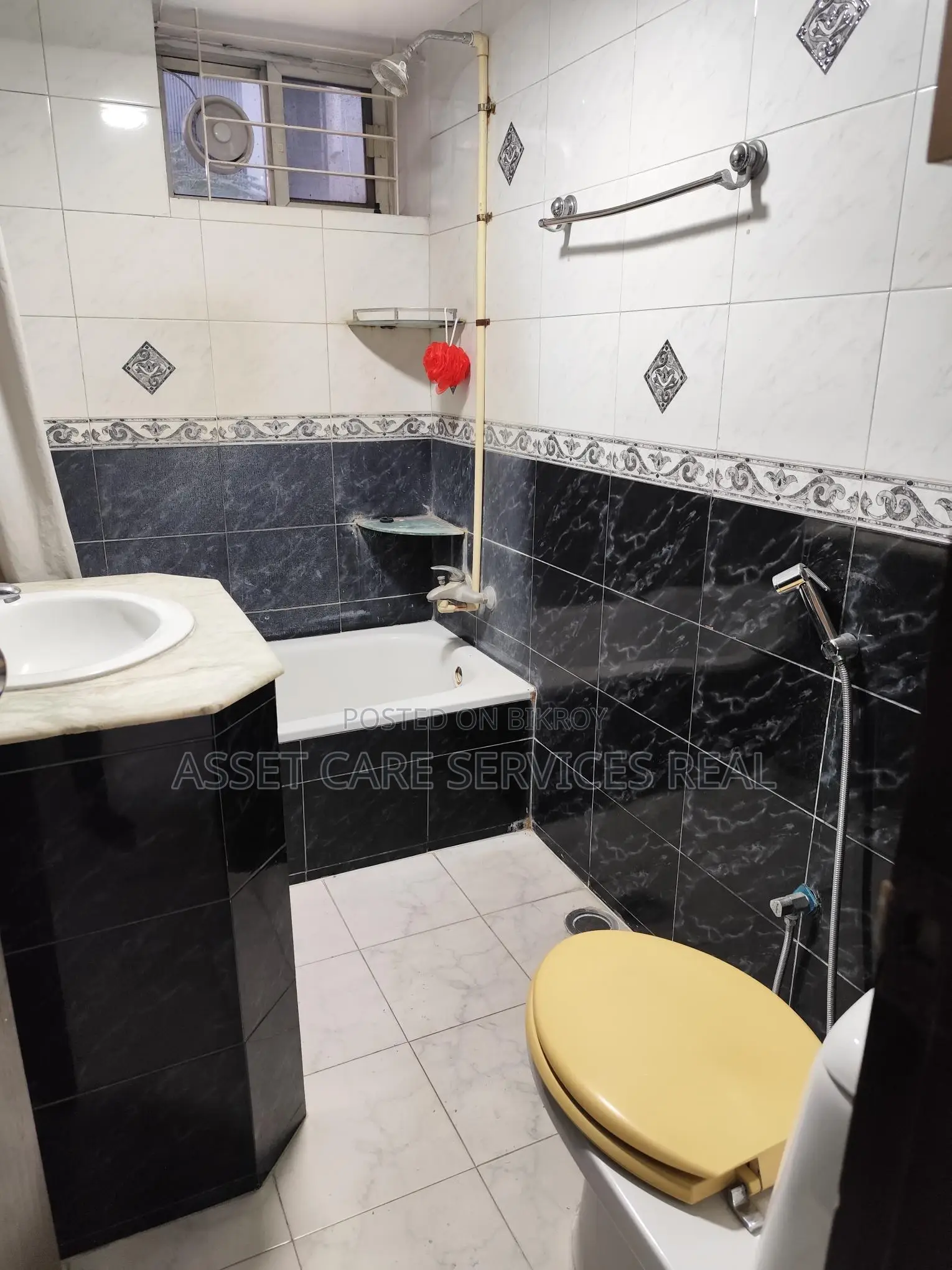 Un-Furnished 3Bed Lake View Apartment Rent Baridhara Diplomatic Zone