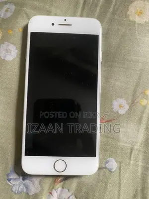 Apple iPhone 7 (Used)