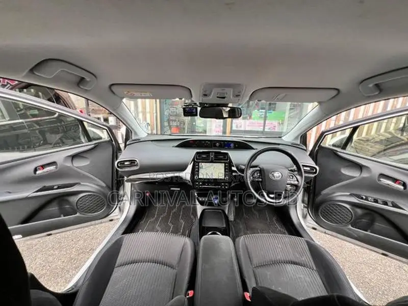 Toyota Prius 2020 Silver