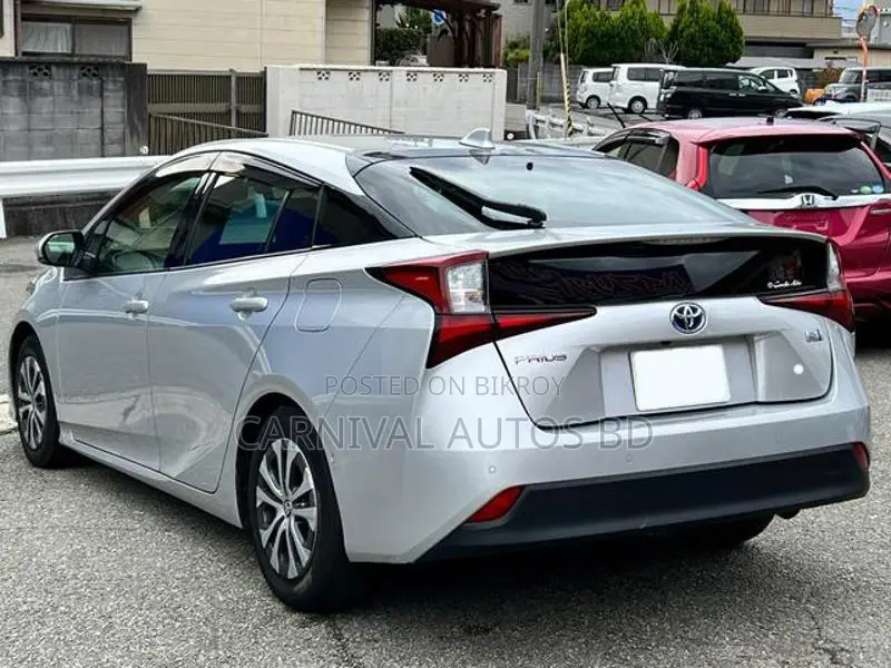 Toyota Prius 2020 Silver