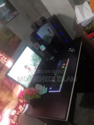 পিসি ফুল সেট-আপ বিক্রি হবে টেবিল সহ