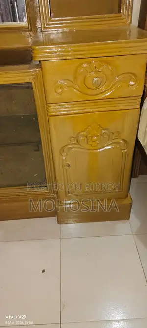 সেগুন কাঠের ড্রেসিং টেবিল