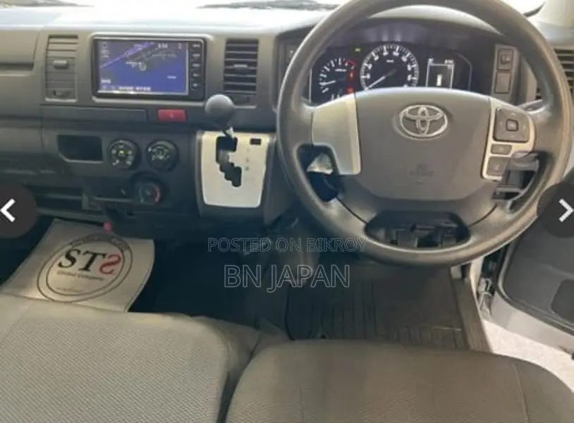 Toyota Hiace DX GL Silver 2020