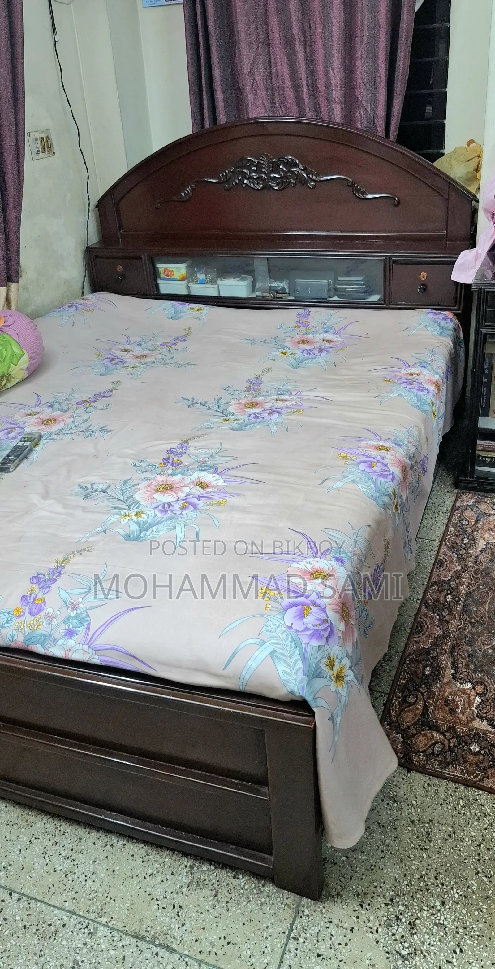 Original Teak Wood 5/7 ft (Queen Size) Bed with Free Mattress and Quilt