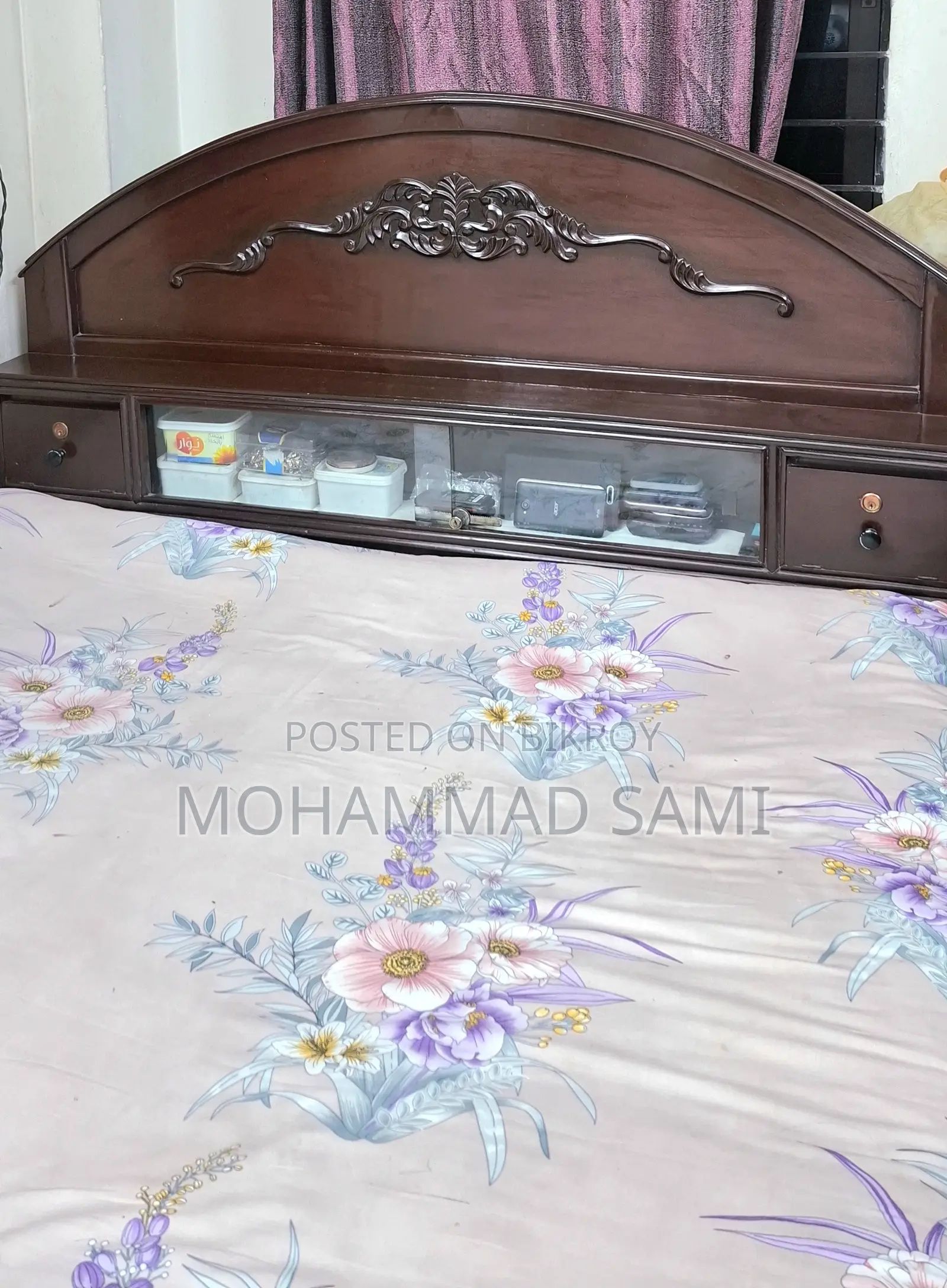 Original Teak Wood 5/7 ft (Queen Size) Bed with Free Mattress and Quilt