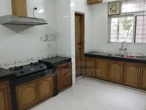 গুলশান ২-এ চমৎকার আনফার্নিশড ফ্ল্যাট ভাড়ার জন্য