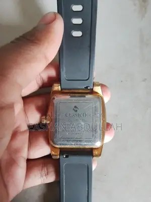 Vintage sporty watch