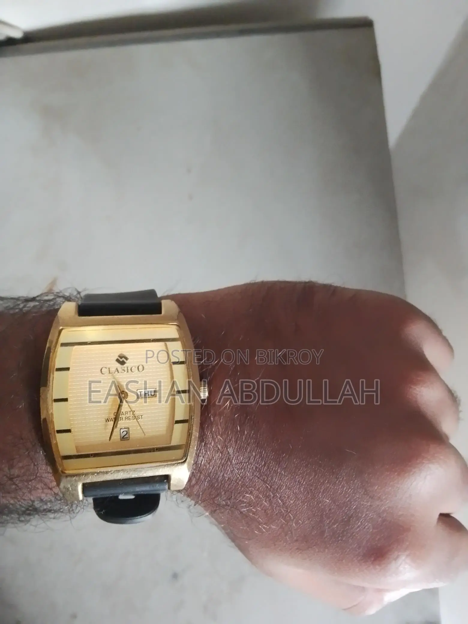Vintage sporty watch