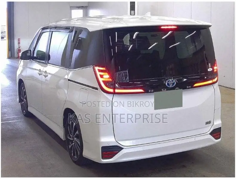Toyota Noah 2022 Pearl