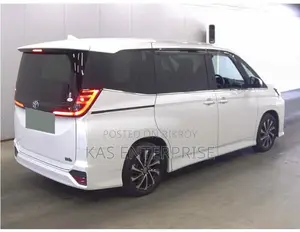 Toyota Noah 2022 Pearl