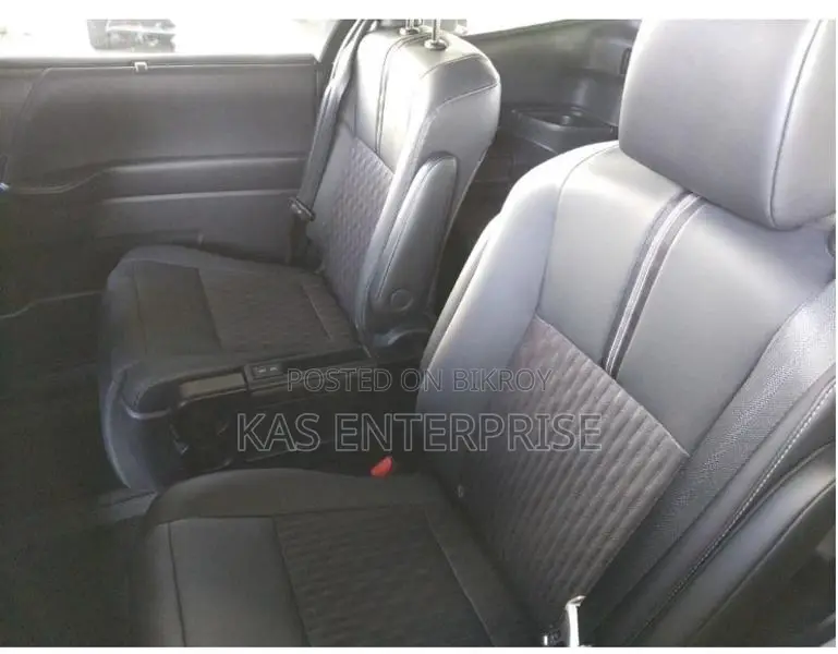 Toyota Noah 2022 Pearl
