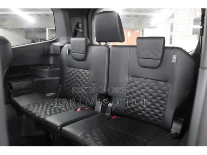 Toyota Voxy Hybrid SZ 2022
