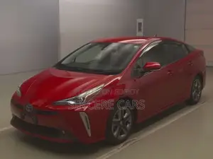 Toyota Prius S. touring. red 2020
