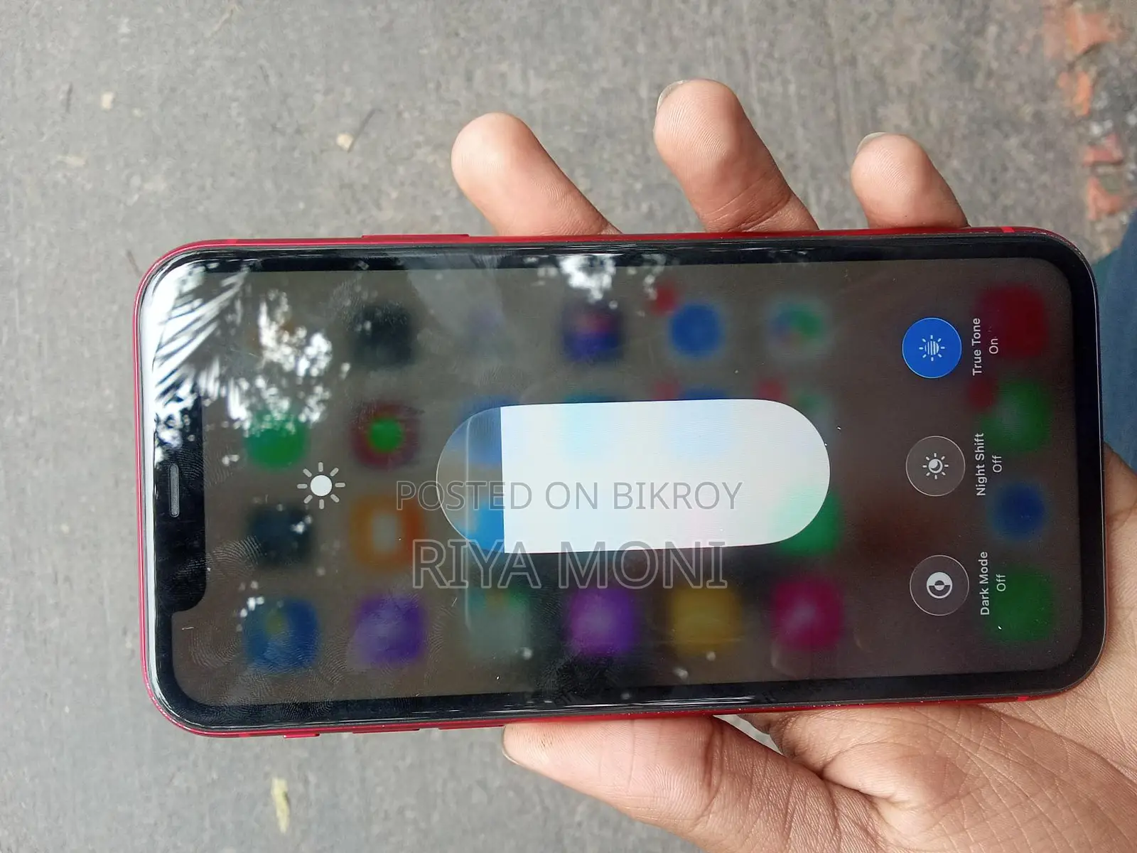 Apple iPhone 11 . (Used)