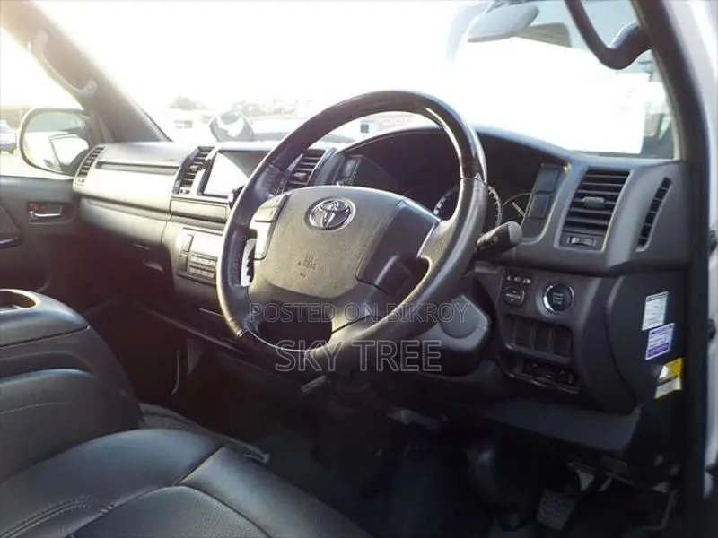 Toyota Hiace SGL DP II 2020