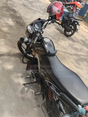 Mahindra Centuro 2016
