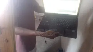 ল্যাপটপ বিক্রি হবে।