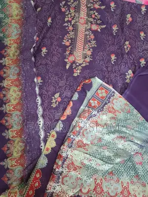 সালোয়ার কামিজ