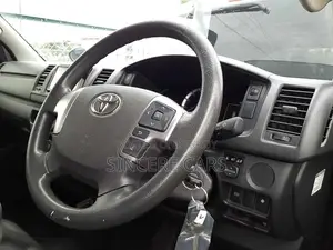 Toyota Hiace DX GL 2020