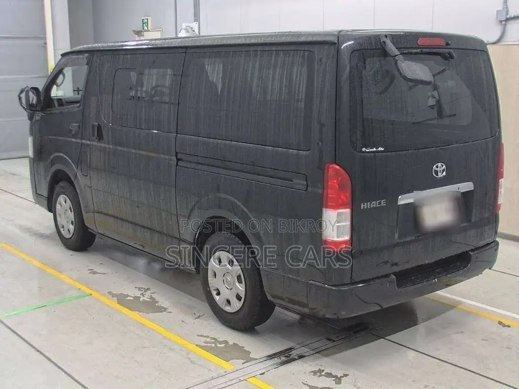 Toyota Hiace DX GL 2020