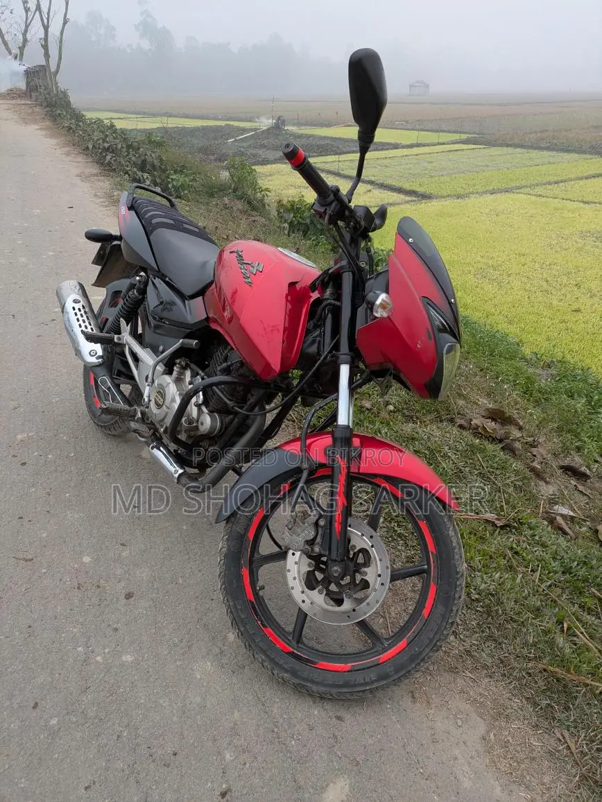 Bajaj Pulsar 150 (2014)