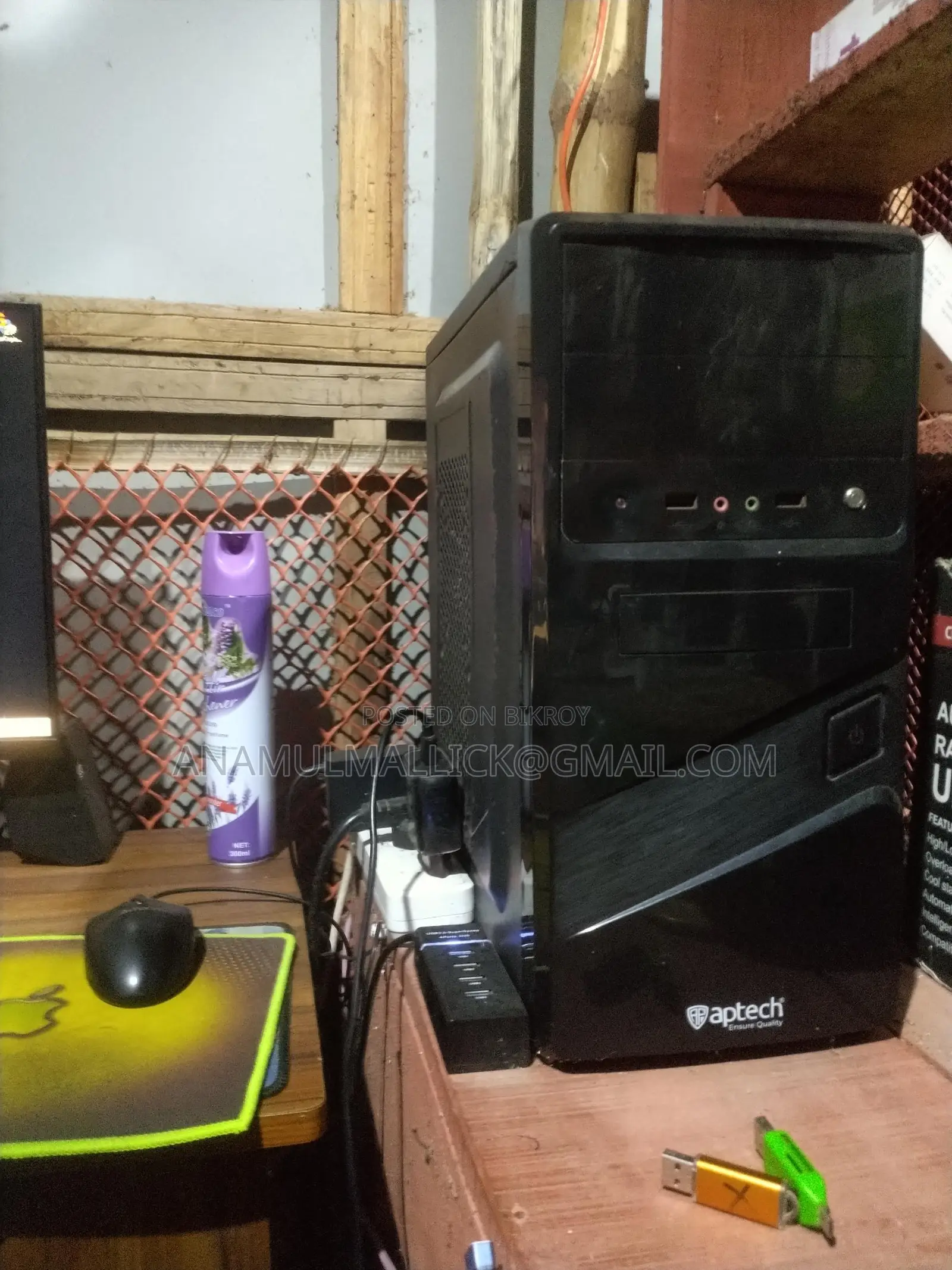 Desktop computer